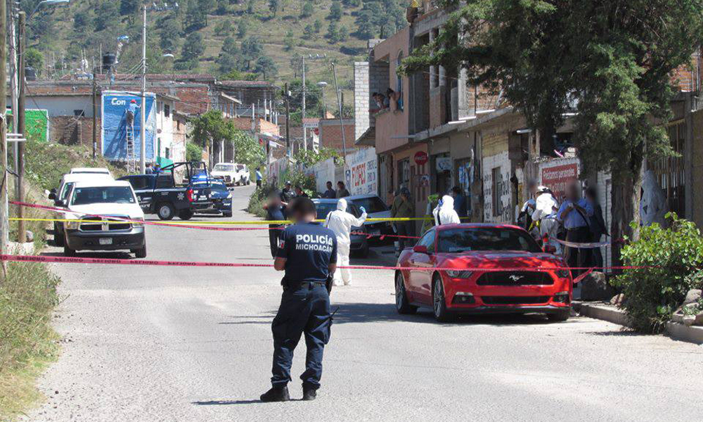 hallan-dos-cadaveres-en-cajuela-de-un-auto-d3f977b6ecbc1f230ec05ed486be6837