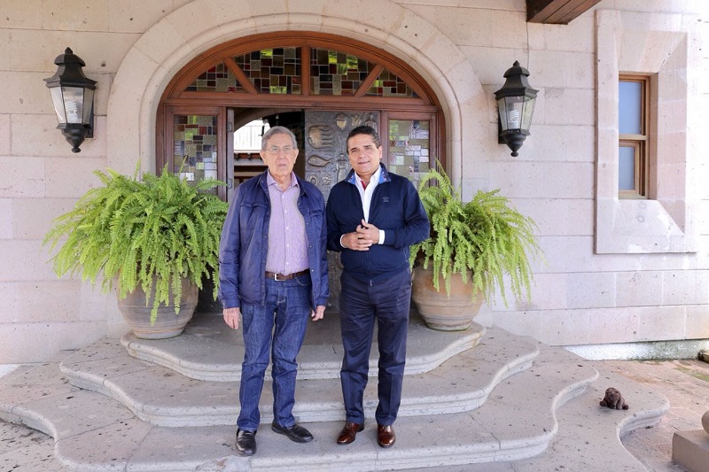 Gobernador Silvano Aureoles con Cuauhtémoc Cárdenas