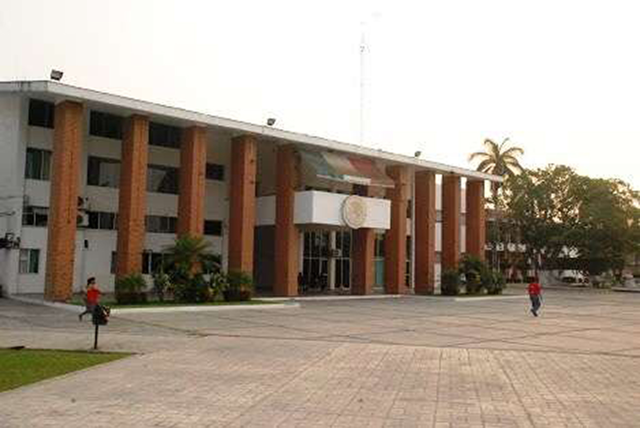 _0a9e60ac1a672e4e059a533363a4c3a6,0-grande