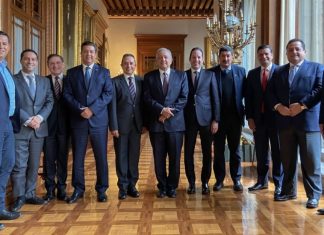 Sin acuerdos AMLO y gobernadores del PAN sobre Insabi