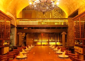 ¿Debes seguir yendo a comer a los restaurantes en la emergencia sanitaria? Esto recomienda Salud