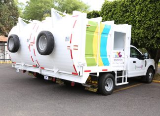 Entregan camiones recolectores de basura a Zináparo y Churintzio