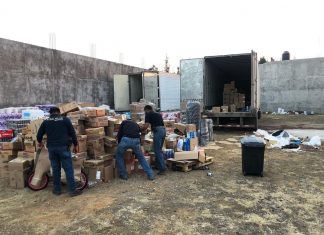 Rescatan semirremolque robado con productos de abarrotes