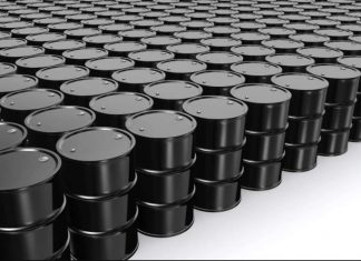 Operadores de petróleo deben pagar para vender barriles