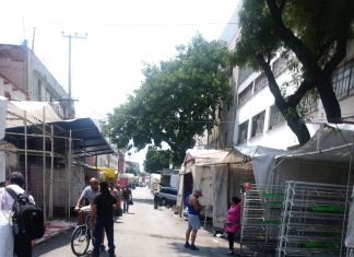 CALLES DE LA CDMX SIN COMERCIANTES NI COMPRADORES mexico