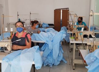 Elabora Icatmi material de protección sanitaria para personal del Hospital General de Lázaro Cárdenas