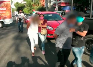 VIDEO/ Fingen un choque e intentan extorsionar por 35 mil pesos