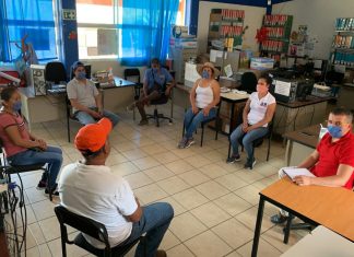 Conjuntan esfuerzos directivos del CECyTEM y padres de familia