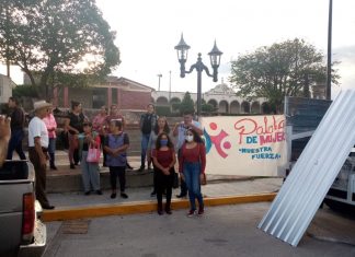 Entrega programa Palabra de Mujer 390 láminas a mujeres de Santa Rita, Copándaro