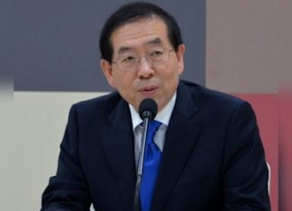 Encuentran muerto al alcalde de Seúl, luego de ser señalado de acoso sexual