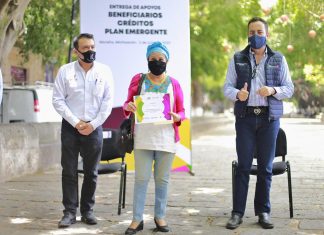 Entrega Carlos Herrera créditos a comerciantes y prestadores de servicios en Morelia por más de 1 mdp