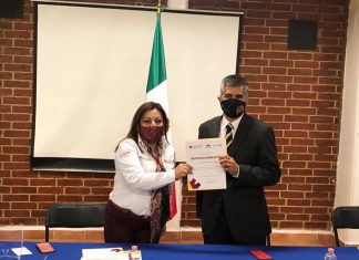 Reconocen a Icatmi como impulsor de la enseñanza del inglés en la región de Zitácuaro