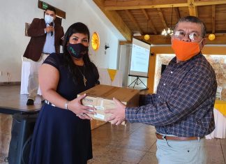 Equipan con herramientas tecnológicas a planteles del CECyTEM