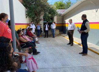 Entrega SSM estímulos económicos a auxiliares de salud de Carácuaro y Nocupétaro