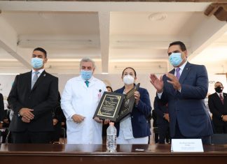 Dedican Presea Mártires de Uruapan a personal de salud
