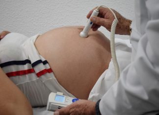 Cuidados durante primeros meses del embarazo, importantes para prevenir complicaciones