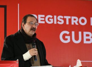 Se destapa Reginaldo Sandoval Flores como precandidato a la gubernatura de Michoacán.