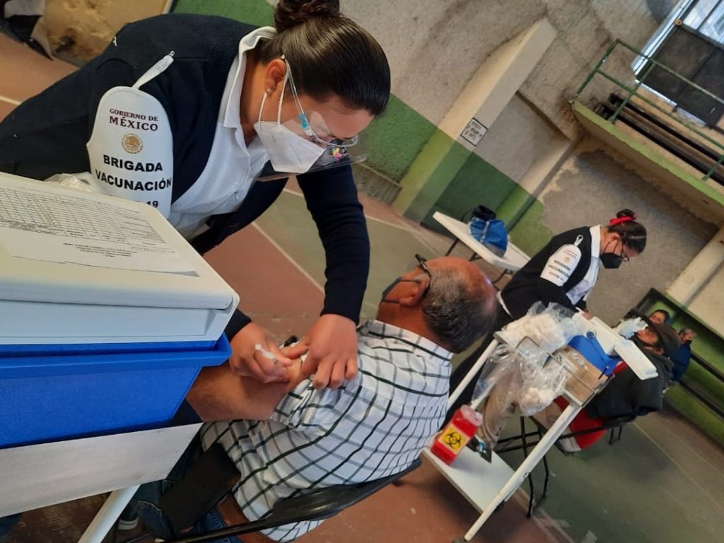 vacuna adultos mayores