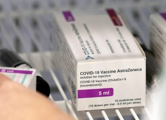 Vacuna de Astrazeneca, menos efectiva contra variante sudafricana: adelanto de estudio