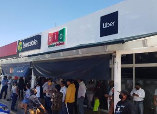 Conductores de Uber se Manifiestan y Piden Comisiones Justas y Claras