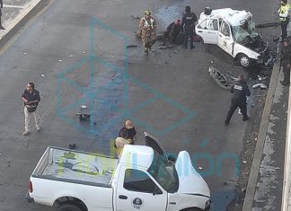 Choque Entre Taxi y Unidad de la FGE Deja dos Personas Heridas y Un muerto