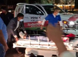 Balean Camioneta Oficial de Memo Valencia en Morelia, Hay Dos Personas Heridas de Gravedad.