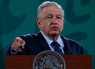AMLO pide a civiles de #Aguililla digan NO a la violencia, y eviten defenderse de forma agresiva
