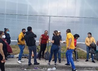 Al momento la fila para la vacuna es corta y avanza rápido en el Venustiano