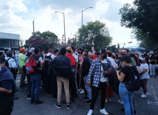 A la voz de «Queremos vacunas», morelianos se manifiestan y exigen garantía de que alcanzarán su dosis