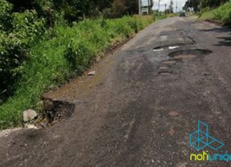 La entrada a Cointzio esta llena de baches, ya no hay ni por dónde darle: denuncian usuarios
