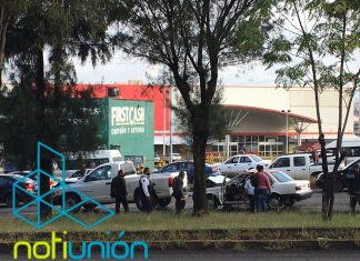 Carambola en el libramiento norte, frente a Soriana