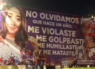 Retiran lonas de protesta a un año del feminicidio de #Jessica González, la familia considera que hay represión