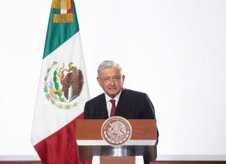 AMLO presume aumento de remesas como logro de su gobierno