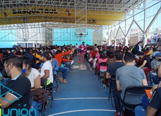 Se agota Pfizer en el ‘Venus’, aplicarán 5 mil dosis de Aztrazeneca.