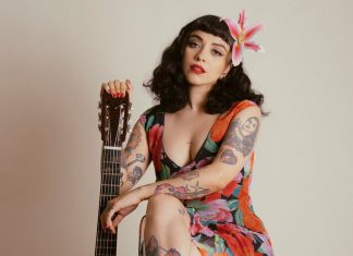 La nueva canción de Mon Laferte es inspirada en el abuso sexual que sufrió cuando era una niña.