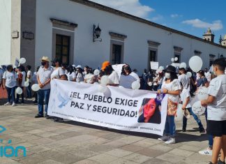 Con marcha pacifica, pobladores de #Cuitzeo, piden #Paz y alto a la violencia en su municipio