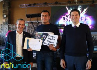 Policía #Morelia premia a sus mejores elementos, desde premios en efectivo hasta un terreno fueron los jugosos premios