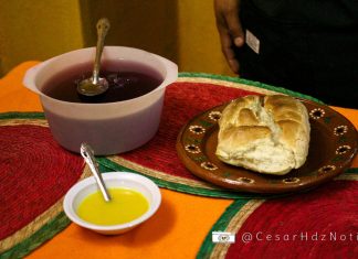 ¡De #Michoacán para #Netflix ! Torta de gelatina de #Pátzcuaro estará en serie “La Divina Gula”