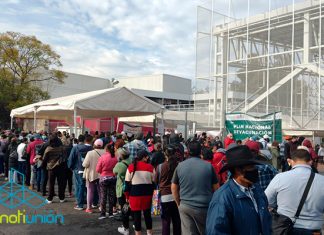 Doble Fila En Vacuna De Refuerzo 40 a 59, En El Venus.