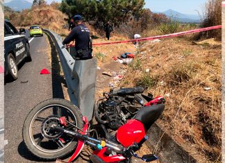 Accidente sobre la Autopista Siglo XXI deja un muerto y un herido