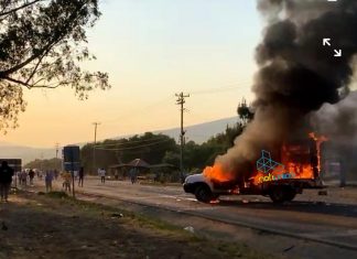 Se reporta enfrentamiento entre policías y manifestantes en Carapan