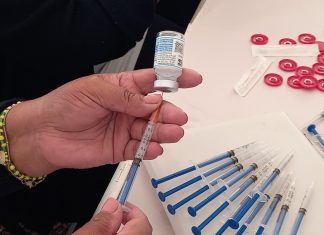 Maestros deberán dar facilidades a los alumnos para acudir a vacunarse contra Covid-19