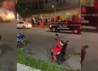 Balean a tres personas afuera de una taquería en Apatzingán