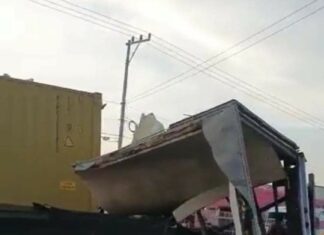 Accidente de un tráiler ocasiona problemas de vialidad en la carretera Morelia – Cuitzeo