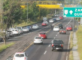 Reaparecen socavones en el libramiento frente al Estadio Morelos