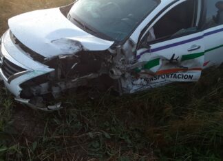 Chocan dos taxis del aeropuerto, hay cinco lesionados