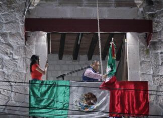 Celebra Tarímbaro Grito de Independencia con gran verbena popular