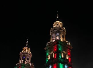 Hoy habrá mariachi previo al encendido de la Catedral de Morelia