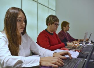 Gobierno de Michoacán enviará 900 maestras y maestros a escuelas que necesitan docentes