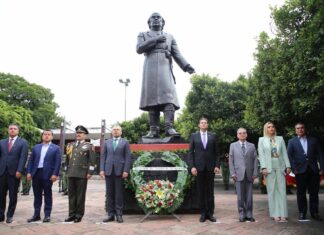 Encabeza Alfonso Martínez ceremonia cívica por el Aniversario de la Independencia Nacional